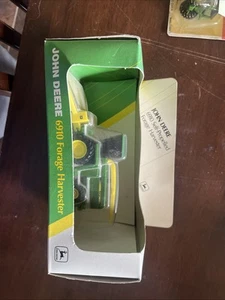 1/64 John Deere 6910 Self-Propelled Forage Harvester #5658 New old stock - Picture 1 of 4