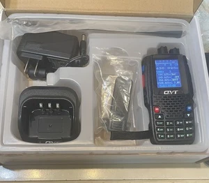 QYT KT-8R Ricetrasmettitore Radio Professionale 5 Toni - Foto 1 di 8