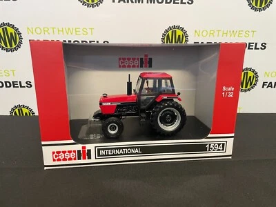 UNIVERSAL HOBBIES 6759 1:32 SCALE CASE IH 1594 2WD (1985) TRACTOR - Image 1 of 3