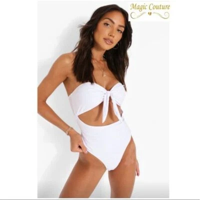 Nuevo con etiquetas Traje de baño Boohoo Bandeau nudo atado pecho blanco de una pieza🤍🤍🤍 Foto 1 de 4