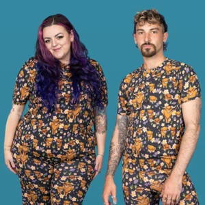 RUN AND FLY Highland Cow Print T Shirt XS-3XL Unisex Alt Cute Quirky Animal - Picture 1 of 7