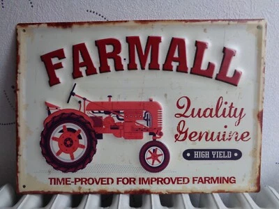 TOLE METAL TRACTEUR FARMALL 30 X 40 CMS NON PLAQUE EMAILLEE ANCIENNE - Photo 1/3