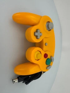 Controller NGC cablato gamepad per console Nintendo GameCube e Wii U - Foto 1 di 7