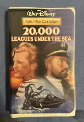 20,000 Leagues Under The Sea Walt Disney Family Film Collection VHS - Image 1 of 4