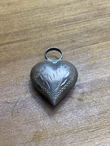 Silver Puff Heart Pendant - Picture 1 of 3