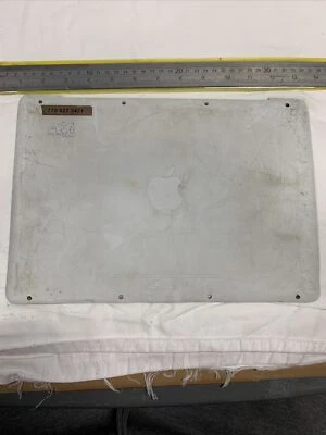 💥COVER ORIGINALE APPLE MACBOOK UNIBODY 13" A1342 2009 INFERIORE 604-1033 - Immagine 1 di 4