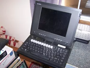 Laptop GRiD 1450 sx de colección G20-1451 SX - Venta inmobiliaria VENDIDA COMO ESTÁ - Imagen 1 de 5