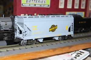 Lionel O gauge two bay hopper ACF # 6135 STD O Chicago North Western NIB - Picture 1 of 1