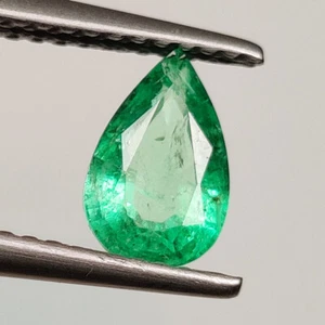 Certified 0.84 CT - Natural Zambian Emerald Good Luster Green Pear Shape - 7443 - Picture 1 of 2