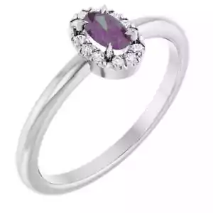 5 x 3 mm anillo de halo de diamantes cultivado en laboratorio y 0,05 CTW en platino - Imagen 1 de 5