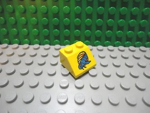 Lego 1 Yellow 2x2 printed sloped brick block with fish - Picture 1 of 1