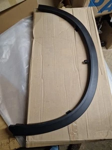 Front Left Wheel Arch Trim for Suzuki VITARA 15- 7722054P005PK BRAND NEW GENUINE - Picture 1 of 3