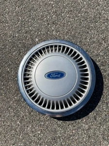 One factory 1986 to 1991 Ford Taurus 14 inch hubcap wheel cover - Picture 1 of 24