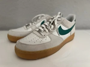 Nike Air Force 1 '07 LV8 Gr. 45 weiß-grün neuwertig - Bild 1 von 10