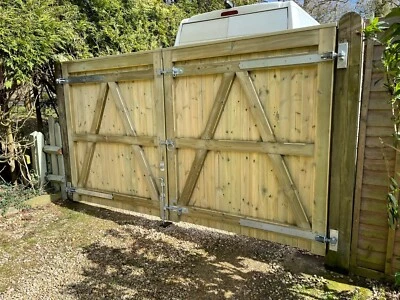 Adjustable gate hinges two pairs of 600mm 24 inch with all fixings - Image 1 of 4