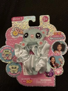 Scrunchmiez Squishie Haar Scrunchy Rucksack Clip Spielzeug Serie 1 - Bild 1 von 2