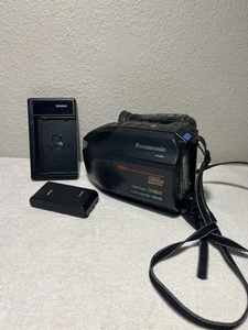 Panasonic - Video Palmcorder PV-L579 così com'è per ricambi o riparazione - Foto 1 di 10