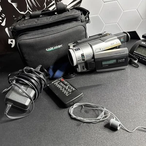 Handycam DCR-TRV315 8 MM, Hi8, Digital8 con telecomando - Foto 1 di 17