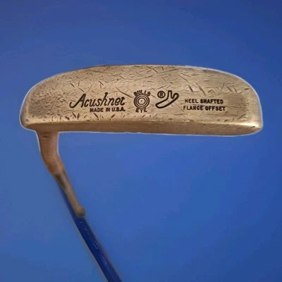 Acushnet Bullseye Flange Offset Heel Shafted Putter 33 inches Original Grip - Image 1 of 4