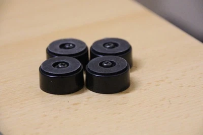 Original LUXMAN 435 - 4 Stück Füße in sehr gutem Zustand für Verstärker  - Bild 1 von 3