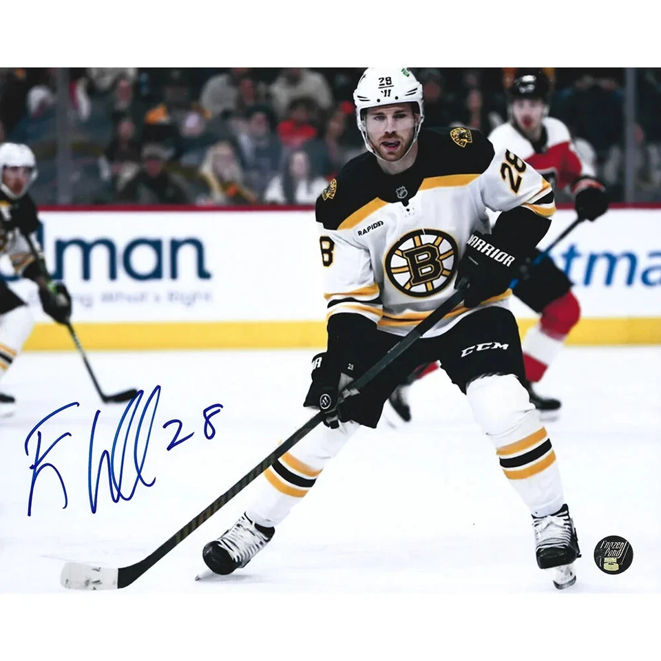 Foto autografiada de Elias Lindholm de Boston Bruins 8X10 Foto 1 de 1