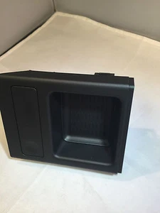 BMW E46 ORIGINAL MÜNZBOX UND ABLAGE MITTELKONSOLE E46 3ER 51168217957 - Bild 1 von 1