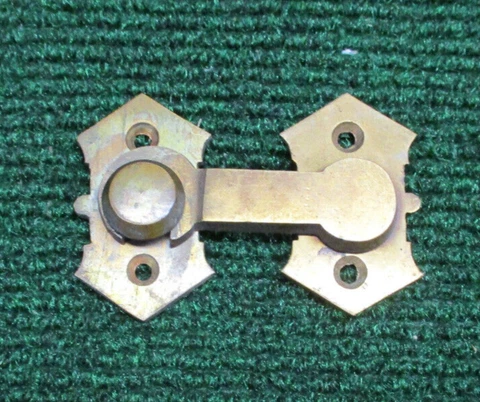 VINTAGE ORIGINAL CAST BRASS SHUTTER LATCH - NICE CONDITION Cover