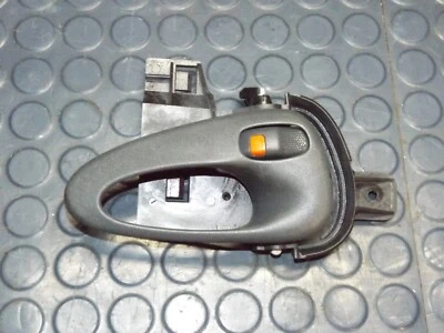 Pontiac Grand Am 1999-2005 cupé de 2 puertas izquierda interior manija de puerta gris oscuro Foto 1 de 2