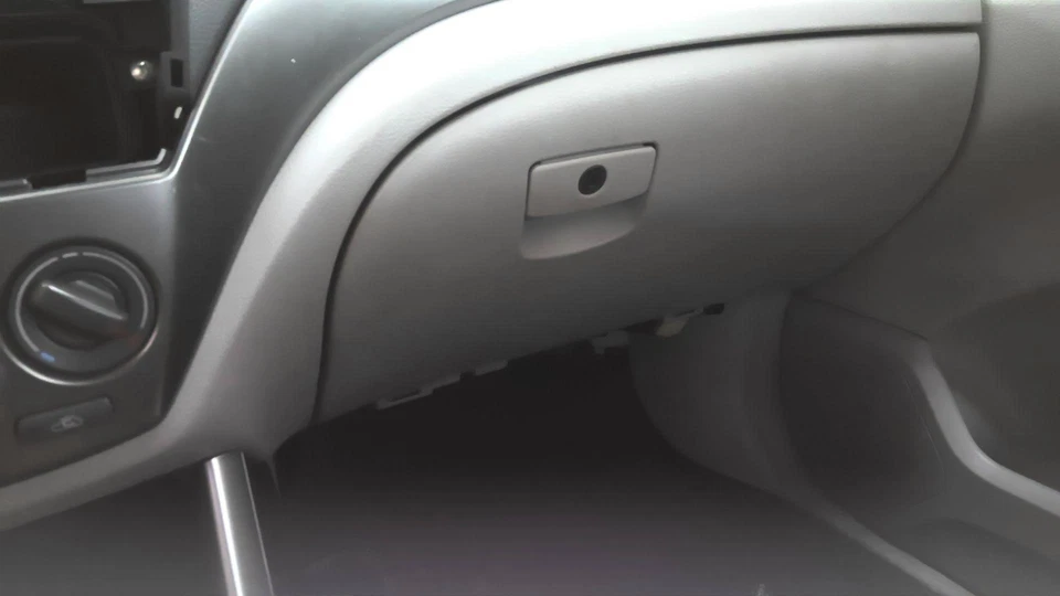 09 10 11 12 SUBARU FORESTER Glove Box - Image 1 of 1