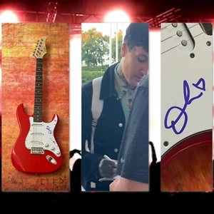 GFA Bring Me the Horizon Band * OLI SYKES * Chitarra elettrica firmata PROOF COA - Foto 1 di 7