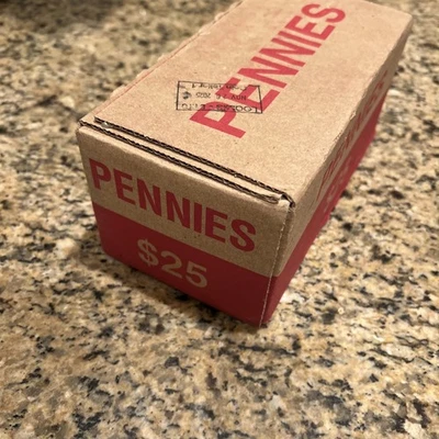 Caja bancaria sellada de $25 de 2.500 centavos - ¡sin buscar! Encuentra trigo, errores, cobre Foto 1 de 4