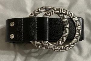 NWOT Chico's Sz M/L Belt Chunky Silvertone Basketweave Buckle Leather Adjustable - Picture 1 of 12