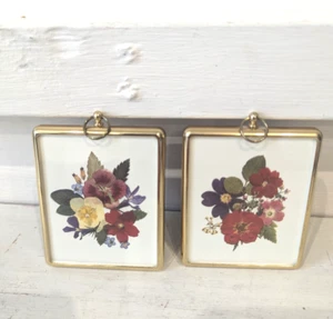 X2 Miniatur World of Peter Bates: Blumen Wanddeko Rechteck Vintage - Bild 1 von 8