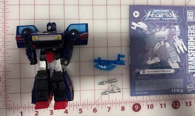 Figura de acción Transformers Legacy Generations Autobot Skids suelta completa Foto 1 de 3