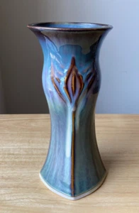 BILL CAMPBELL POTTERY 8 5/8" Green Blue Drip Glaze Lotus Vase - VGUC - Picture 1 of 6