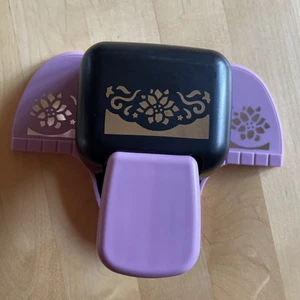 Bordüren-Stanzer  groß Blume lila Ideen mit Herz  - Bild 1 von 7