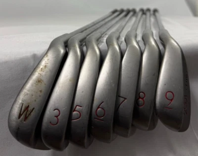 Juego de palos de golf Acer serie 2001 TWB cuña de 3 W (8 palos) - para diestros Foto 1 de 4