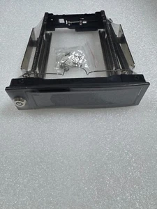 Disque dur interne 5,25" à 3,5" rack mobile échangeable à chaud SATA HDD plateau support baie - Photo 1/13