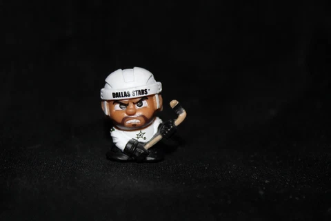 Collectible NHL TEENYMATES Series 6 Figure - DALLAS STARS - NEW! Loose Cover