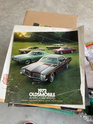 Oldsmobile Toronado 98 88 Cutlass Wagons 1972 venta sala de exposición folleto 48pgs Foto 1 de 3