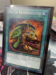 Vaso della Stravaganza (Platinum Secret Rare) RA01-EN059 25° Anniversario Rarità... - Foto 1 di 1