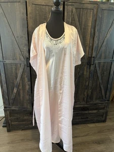 Conjunto de vestido de noche largo y bata Jessica Lu-Say de colección talla pequeña 100 % poliéster - Imagen 1 de 13