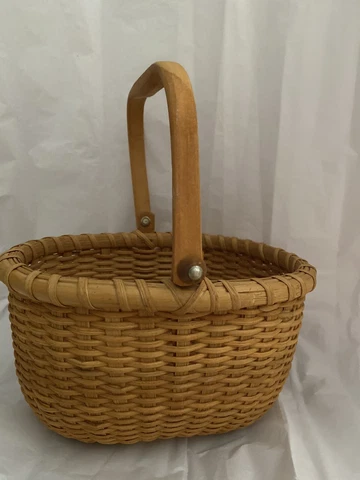 Nantucket Style Basket Oval with Carved Handle Medium Size Cover