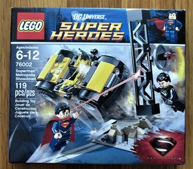 LEGO - SEALED NEW SET 76002 SUPERMAN METROPOLIS SHOWDOWN GENERAL ZOD SUPER HEROS