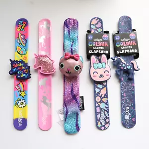 Smiggle Slapbands Girls BNWT Set of 5 Kids Toys Colour Changing Glitter Gifts - Picture 1 of 6