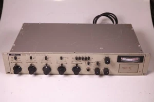 Preamplificador/mezclador de micrófono transformador discreto Mcmartin Accu-five - Imagen 1 de 12