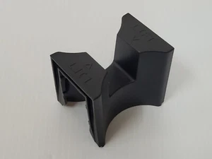 Mazda 3 BL Centre Console Cup Holder Divider Insert 09 - 13 - Picture 1 of 4