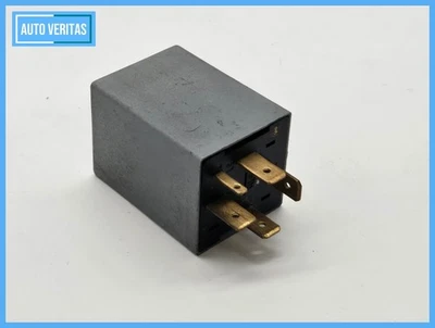 Original Opel Calibra Omega B Relay GM Italamec 12V 5A 90240092 - Image 1 of 4