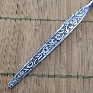 GRAND PRIX ANTIGUA STAINLESS FLATWARE SPOONS & FORKS - GROUPS OF 4 - Picture 1 of 9