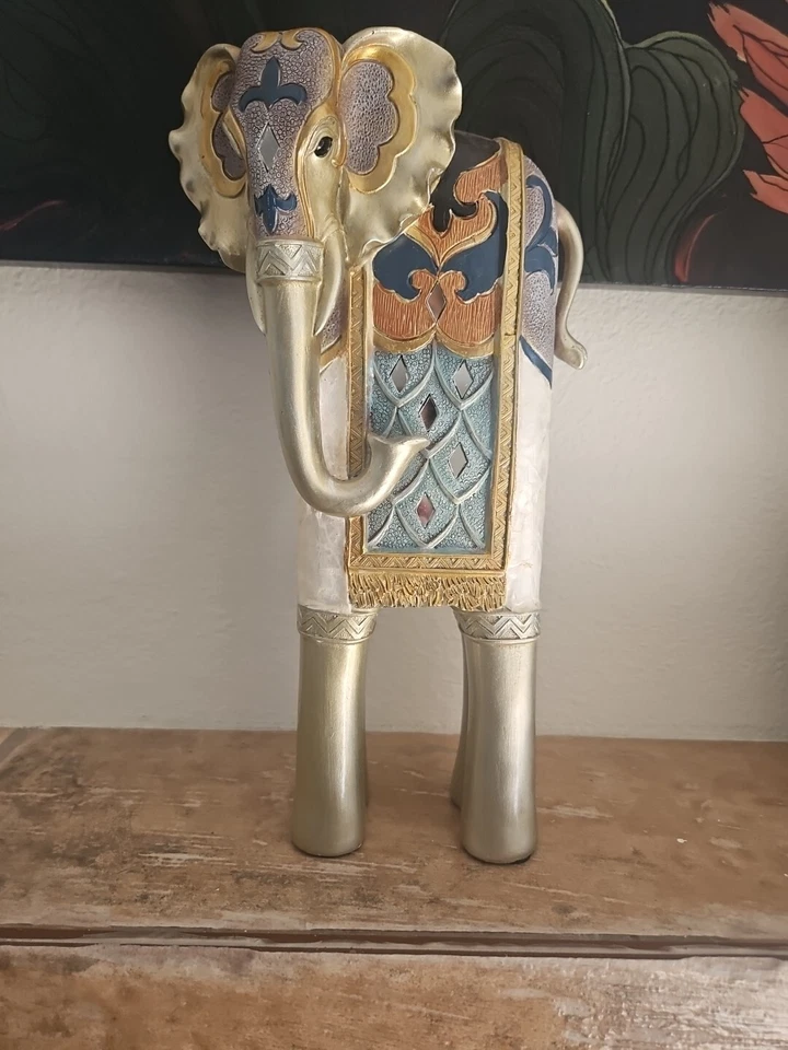 Resin Wood Effect Statue Elephant Ornament Figurine  - Image 1 of 4